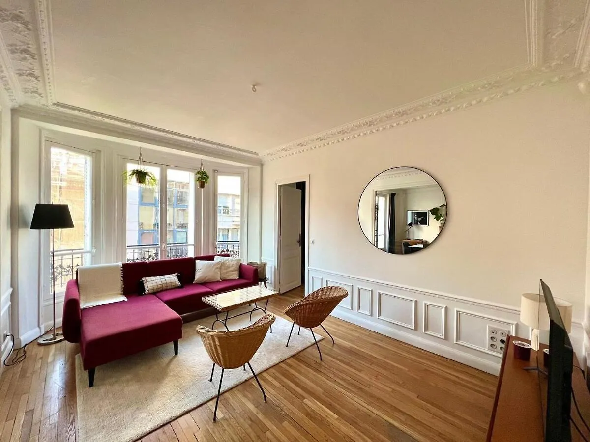 Le Spacieux - A Bastille - 22Mb Paris 0*,